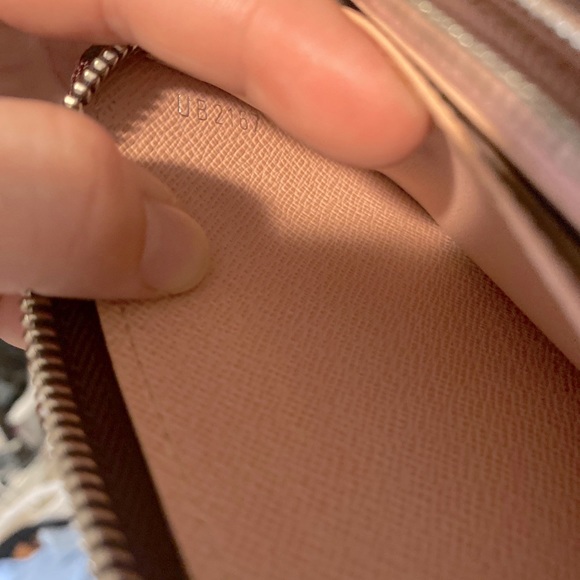 Louis Vuitton Epi Clemence Zippy Wallet-Purple and pink - Picture 9 of 10